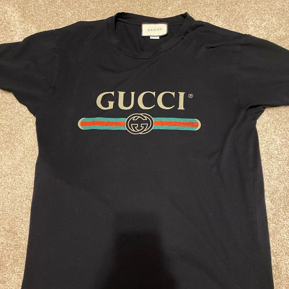 Authentic Gucci T-Shirt size M